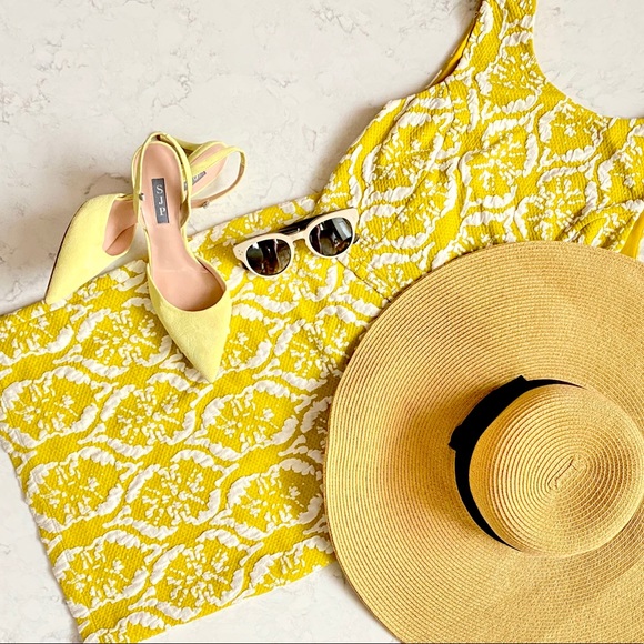 Lucy Paris Dresses & Skirts - Lucy Paris Crop Sweater Top/Pencil Skirt Set